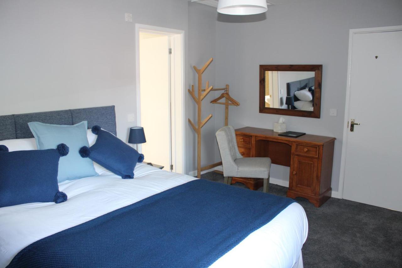 Monkey Brewhouse Hotel Lymington Buitenkant foto