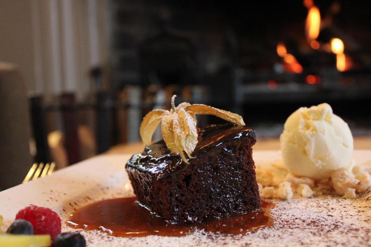 Monkey Brewhouse Hotel Lymington Buitenkant foto