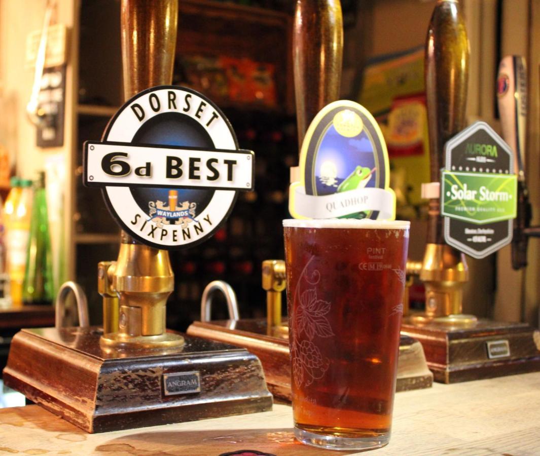 Monkey Brewhouse Hotel Lymington Buitenkant foto