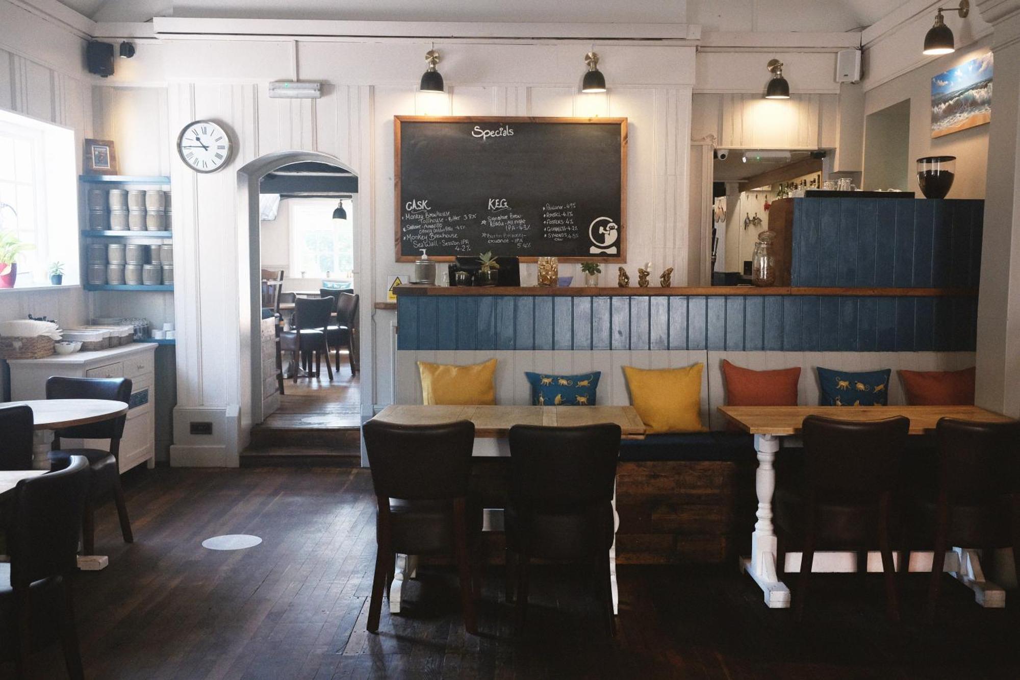 Monkey Brewhouse Hotel Lymington Buitenkant foto