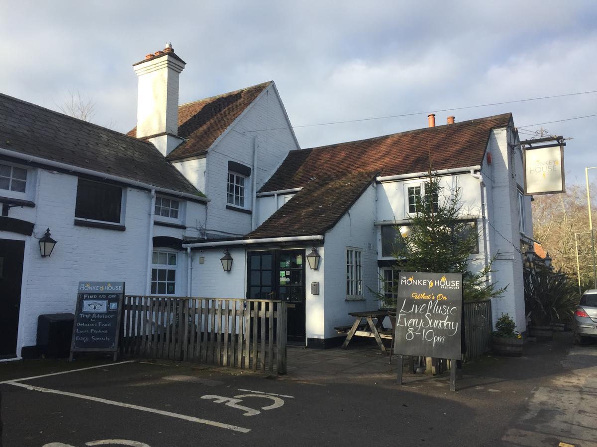 Monkey Brewhouse Hotel Lymington Buitenkant foto